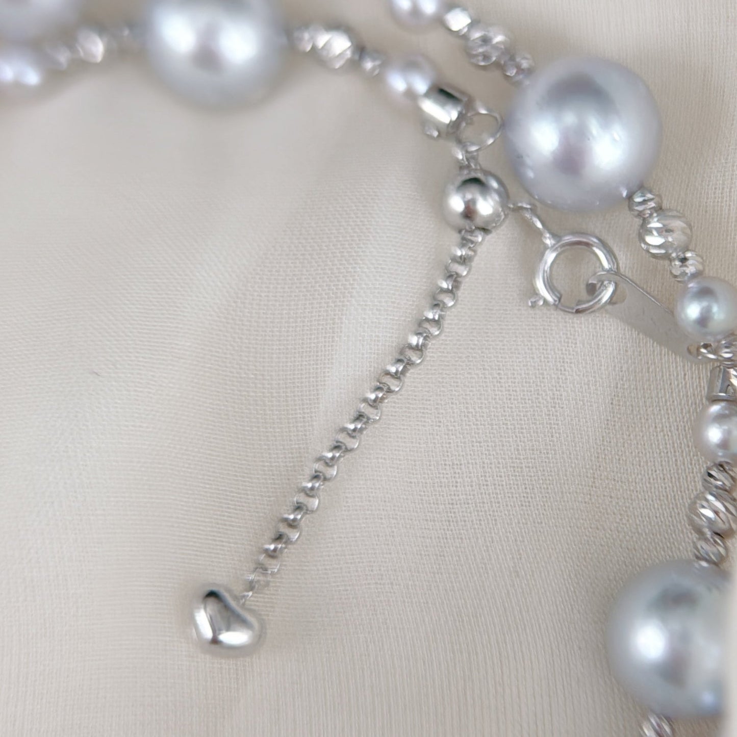 Akoya Pearl Stationed Necklace in 18K White Gold, 8-8.5mm,4-4.5mm