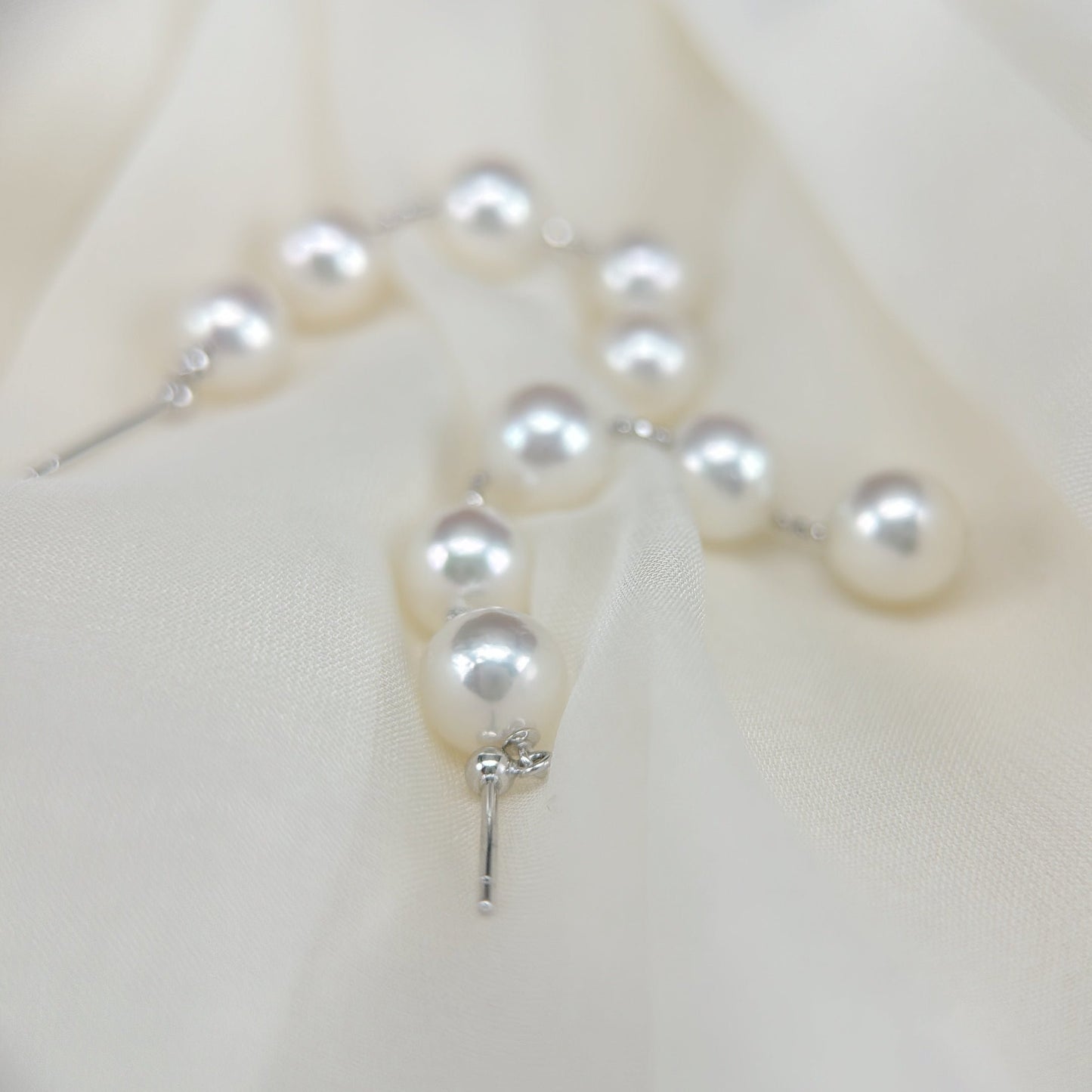 Akoya Pearl Earrings in 18K White Gold, 7-7.5mm