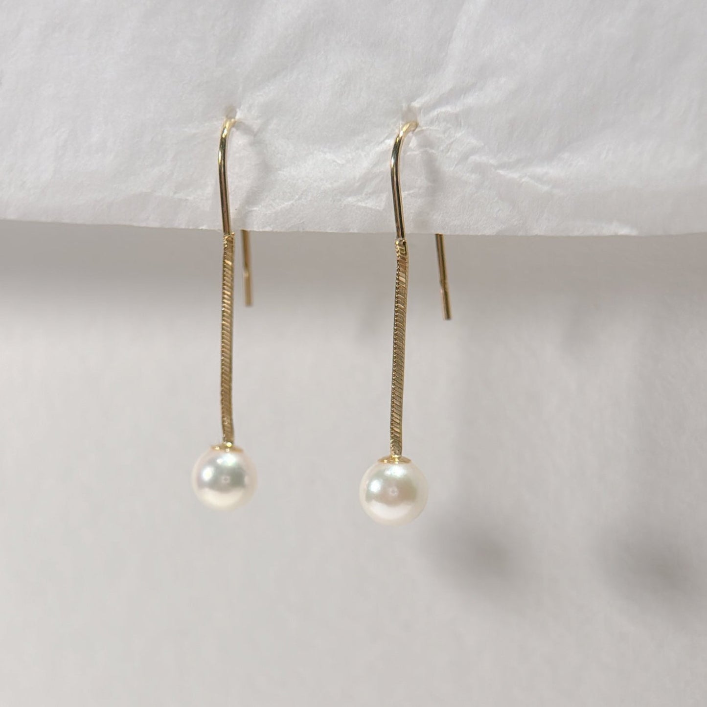 Mini Akoya Pearl Dangling Earrings in 18K Yellow Gold, 5-5.5mm