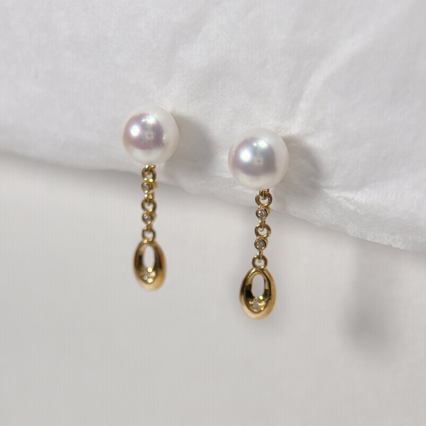 Akoya Dangle Earrings in 18K Yellow Gold with Diamond, d0.015ct,6-6.5mm