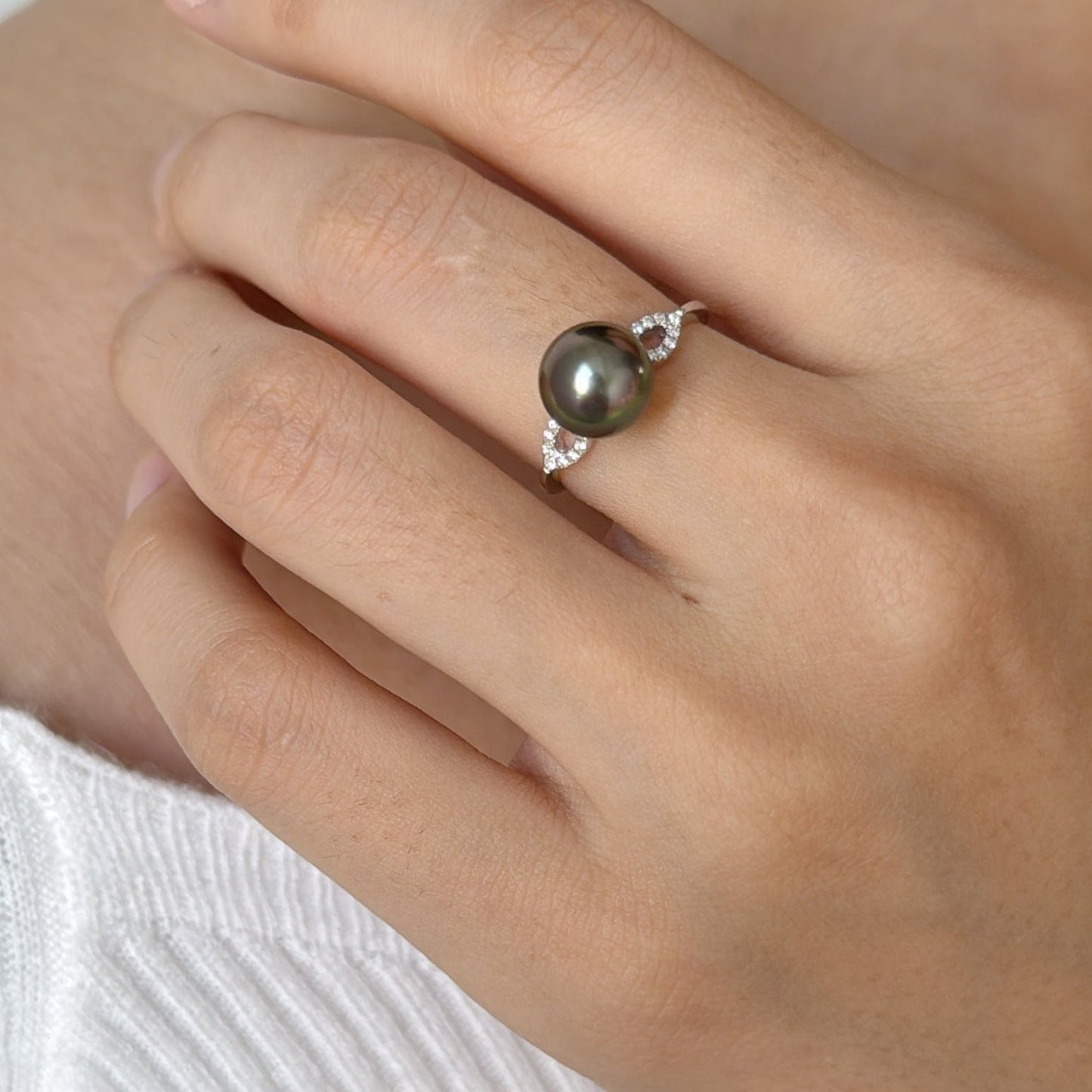 Tahitian Pearl Ring in 18K White Gold with Diamond, 8-9mm,d0.036ct