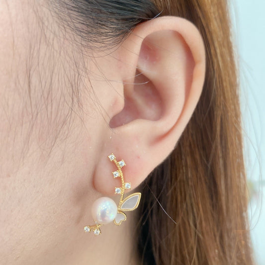 Yellow Gold Plated Sterling Silver Freshwater Pearl Earrings with Mother of Pearl, ER25